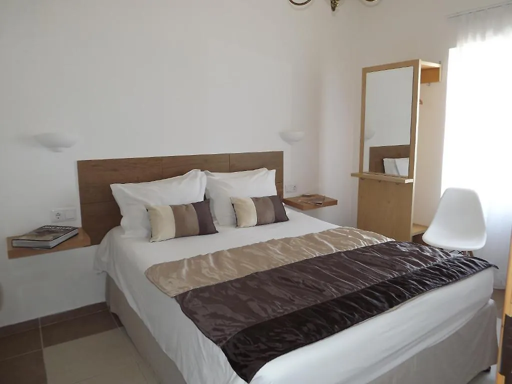 Hotel Mar Azul Lagos