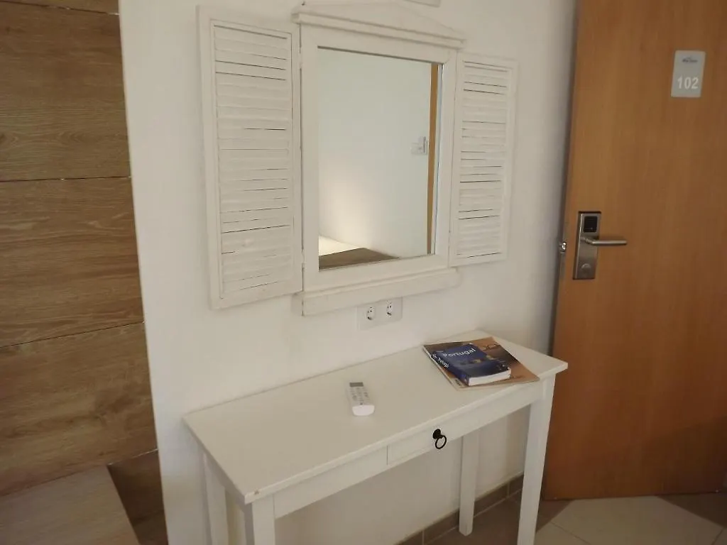 Hotel Mar Azul Lagos