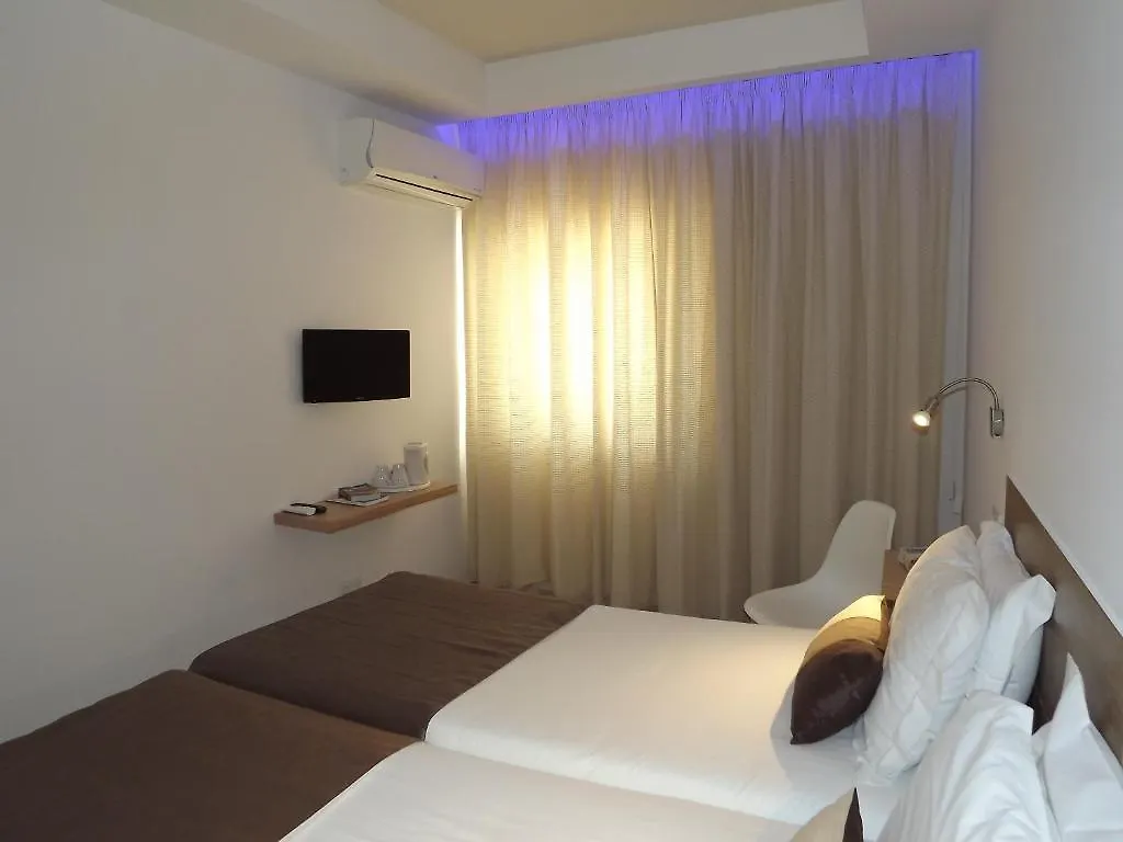 **  Hotel Mar Azul Lagos Portugal