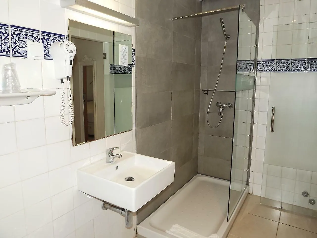 Hotel Mar Azul Lagos